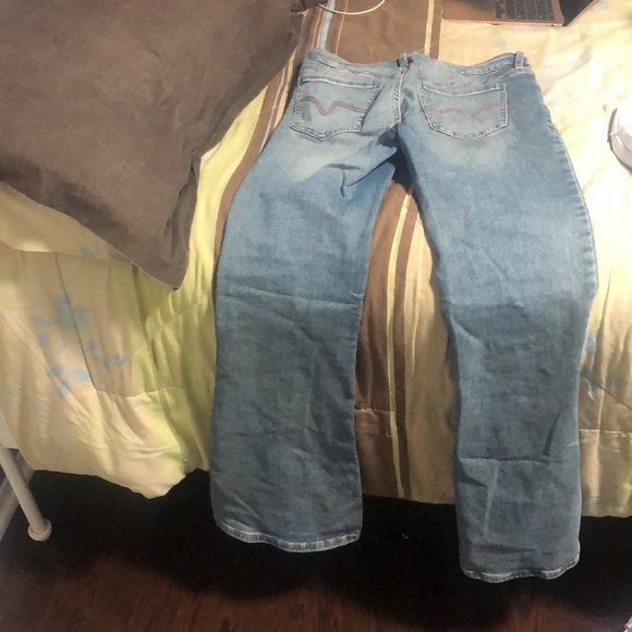 Low rise boot cut jeans from garage - Picture 4 of 4